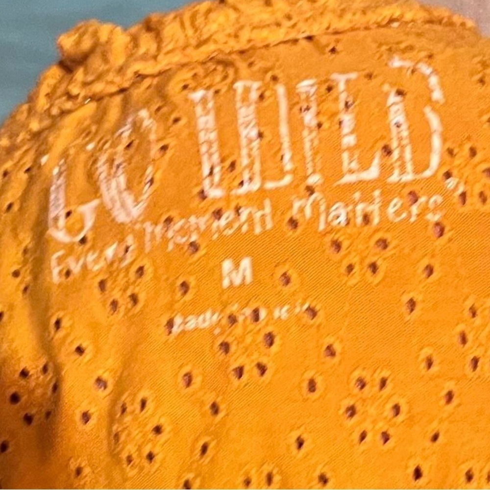 Go Wild Women’s Mustard Eyelet Crop Top - Picture 3 of 7